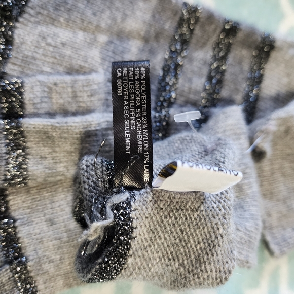 New LONG Cashmere Angora ANTHROPOLOGIE PORTOLANO Sweater Knit GLOVES Gray STRIPE - Picture 2 of 7